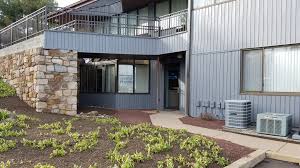 Healing Touch Physical Therapy clinic exterior